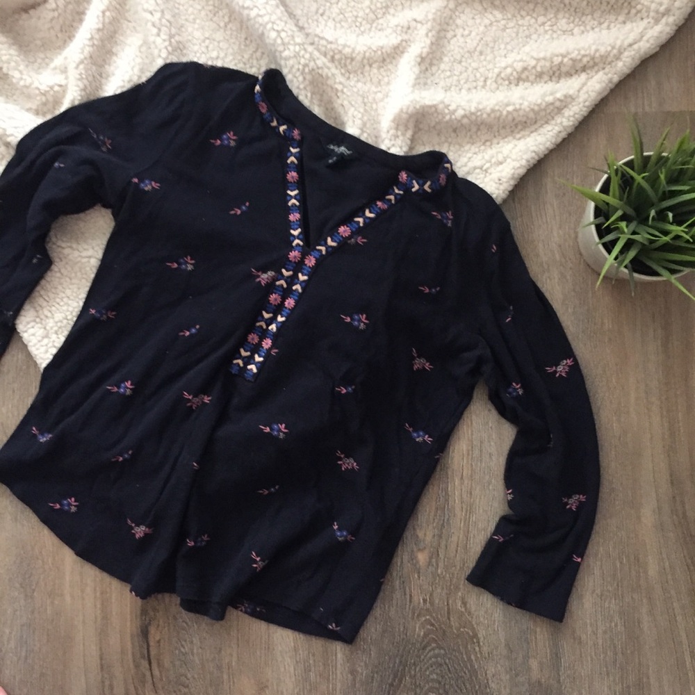{lucky brand} 3/4 sleeve navy top
